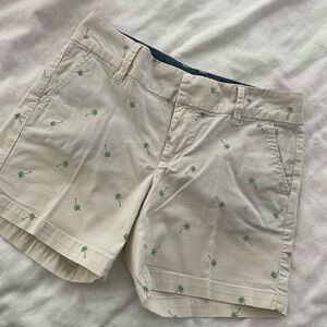 G. H. Bass & Co. Bermuda shorts size 6